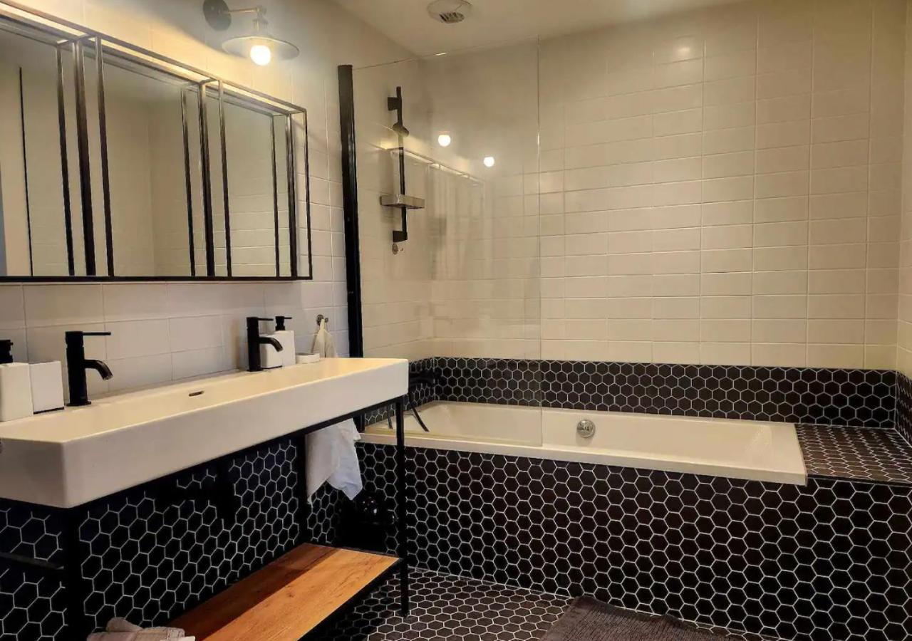 Appartement Loft Ludique Avec Piscine