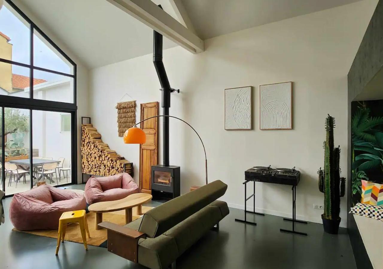 Appartement Loft Ludique Avec Piscine